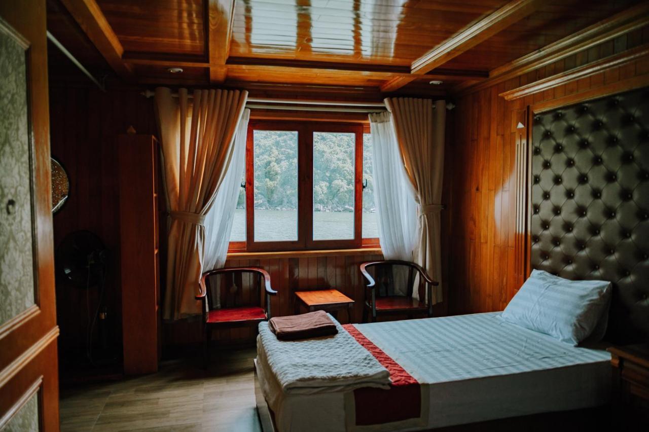 Cat Ba Bay Cruises Hotel Dong Khe Sau Exterior foto